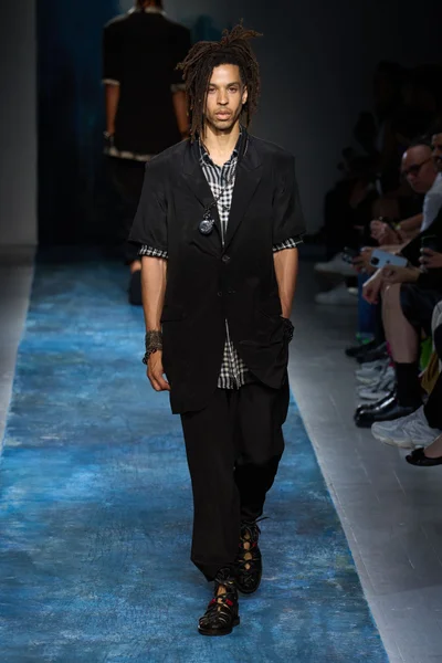 Look 5